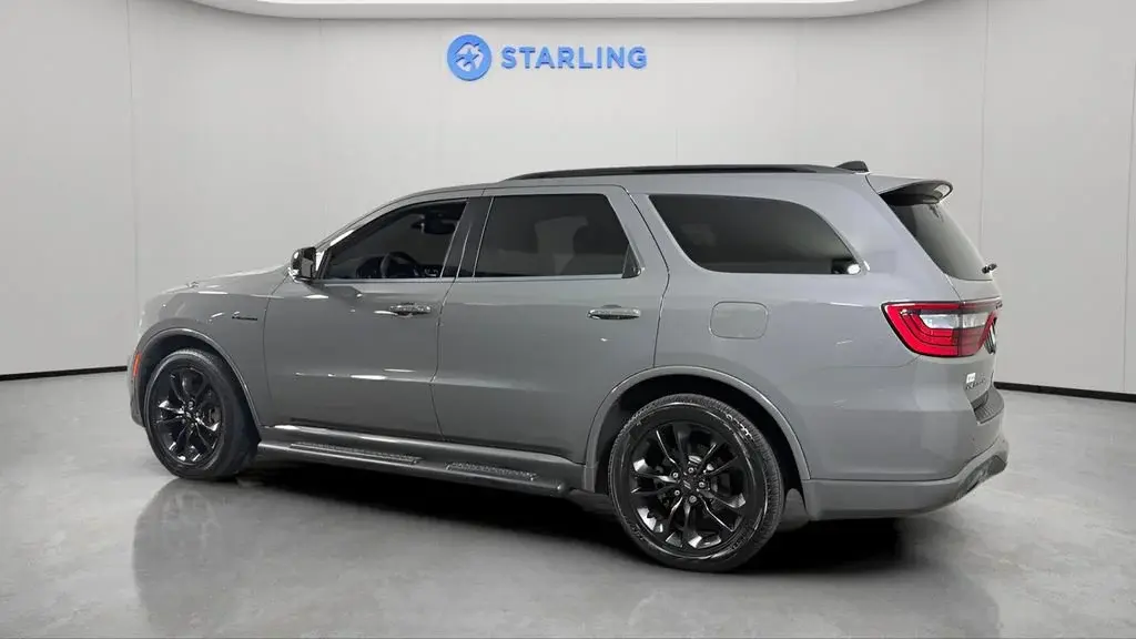 2023 Dodge Durango R/T Plus RWD photo 5