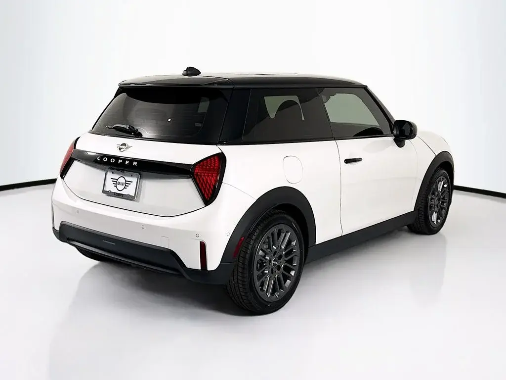 2026 MINI Hardtop undefined photo 5