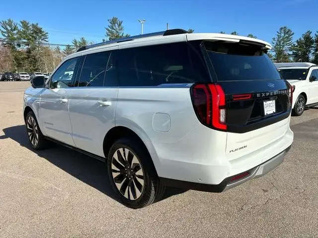 2025 Ford Expedition Platinum 4x4 photo 5