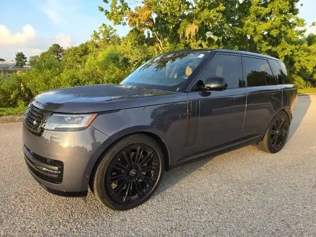 2025 Land Rover Range Rover 3.0 SE SWB's photo