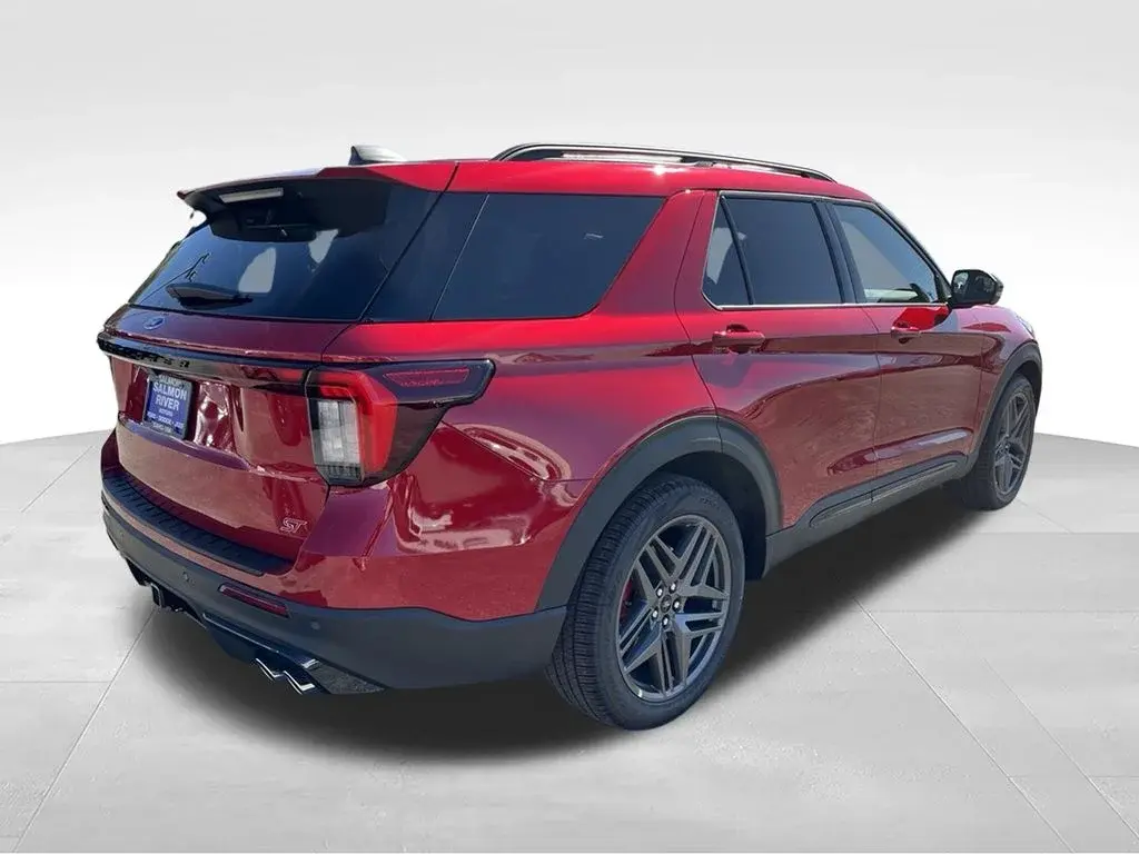 2026 Ford Explorer ST 4WD photo 5