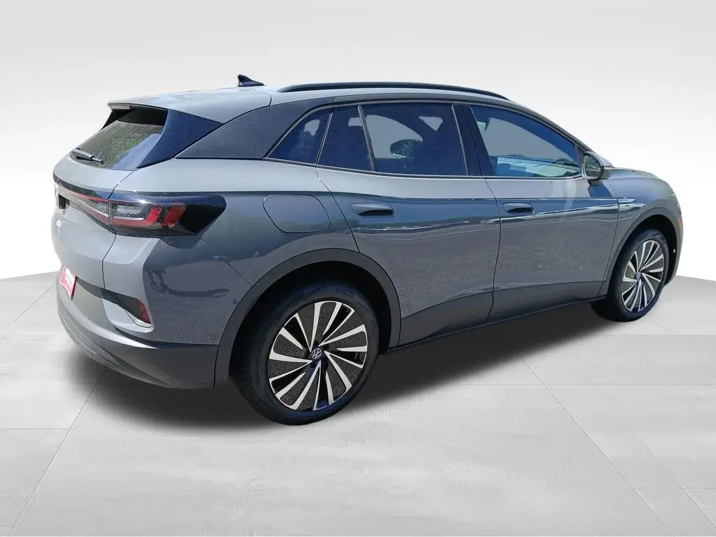 2026 Volkswagen ID.4 Pro 4Motion photo 5