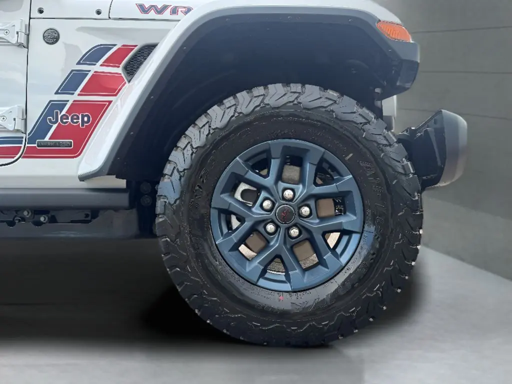 2026 Jeep Wrangler Willys 41 Auto photo 3