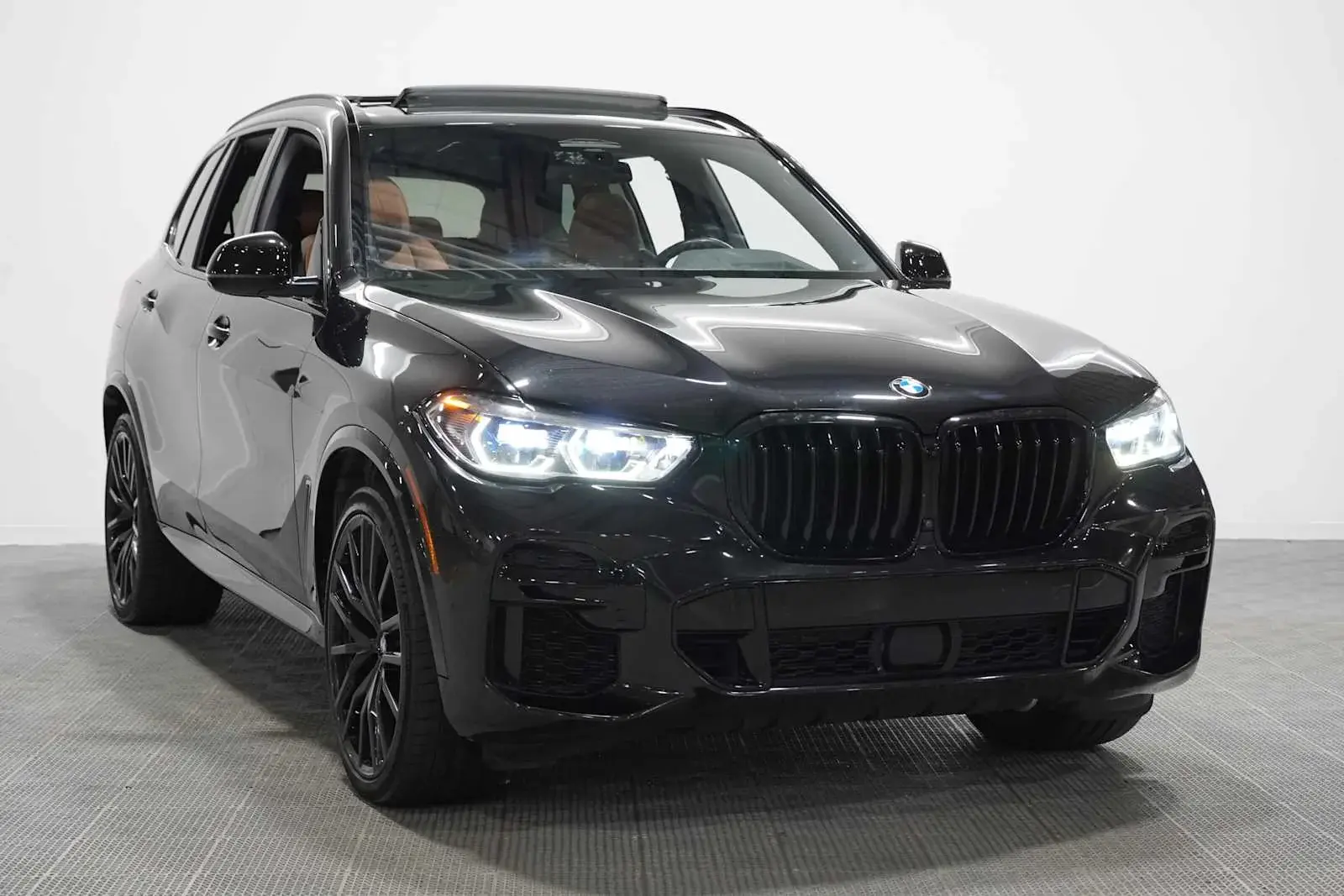 2023 BMW X5 xDrive40i photo 3