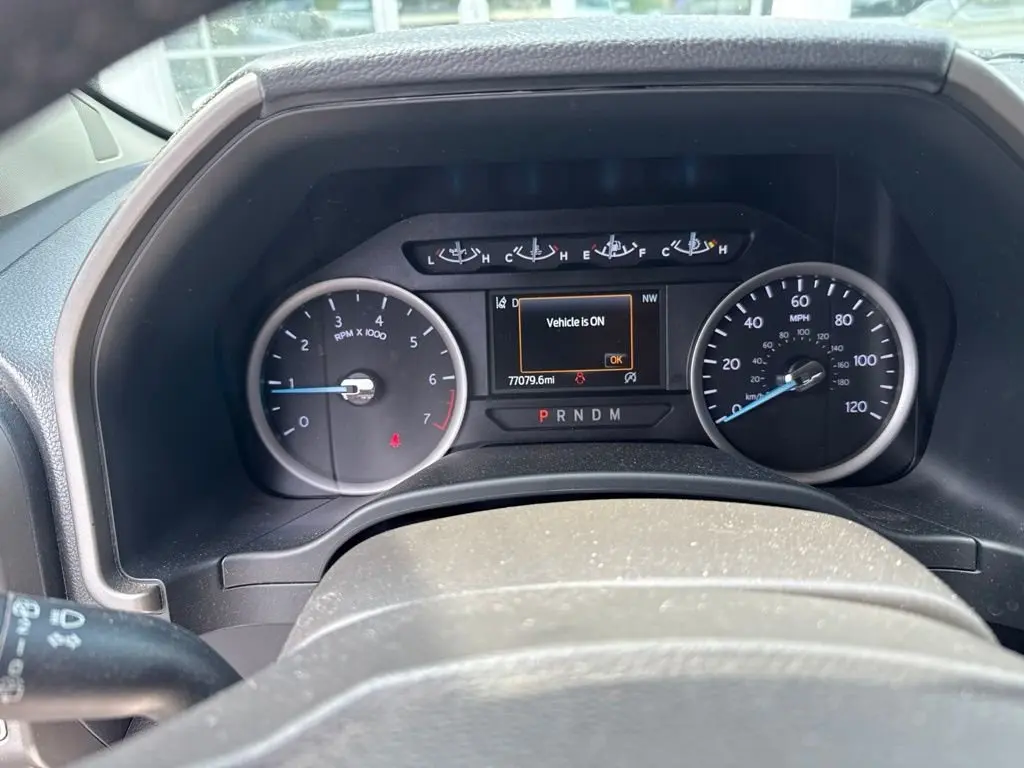 2020 Ford Expedition XLT photo 5