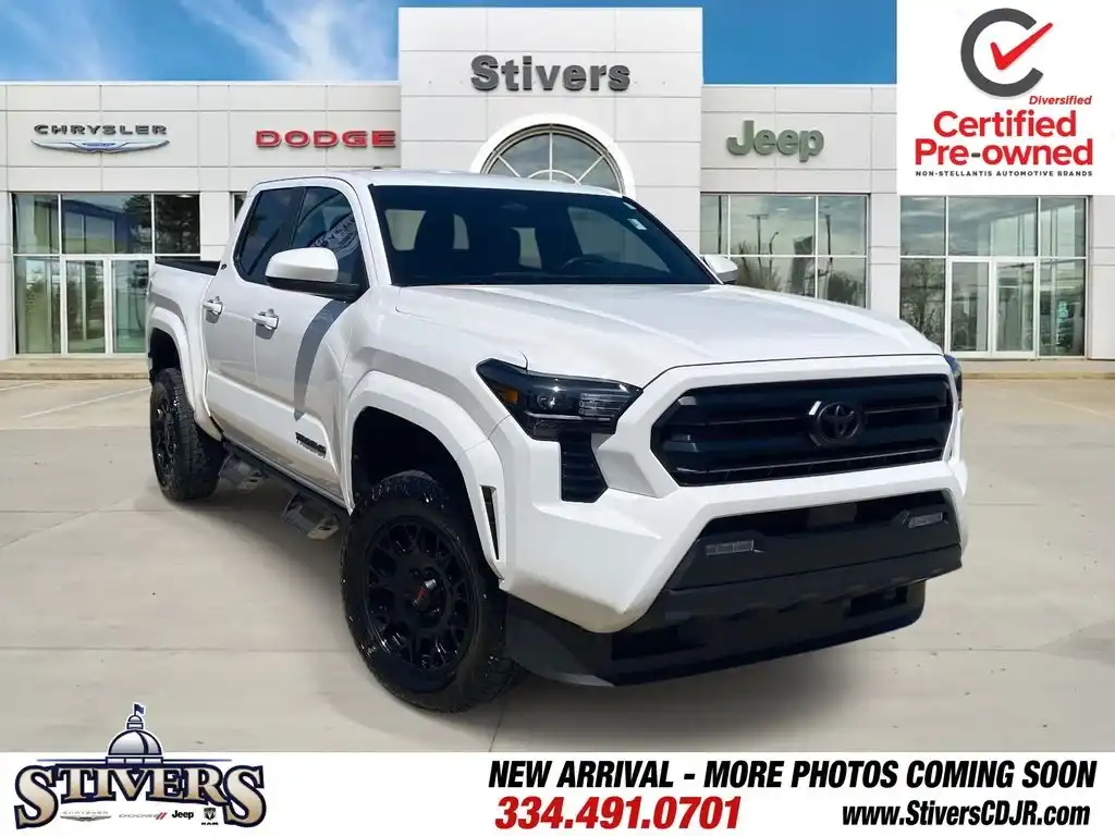 2025 Toyota Tacoma SR5 2WD Double Cab Long Bed's photo