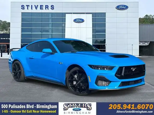 2025 Ford Mustang GT Fastback's photo