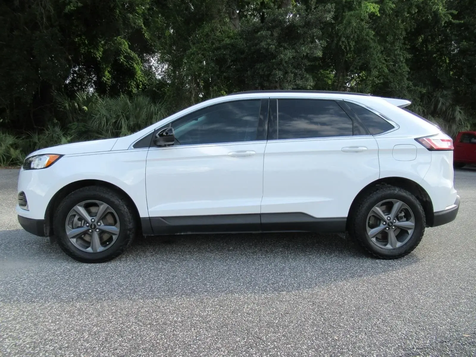 2022 Ford Edge SEL AWD photo 4