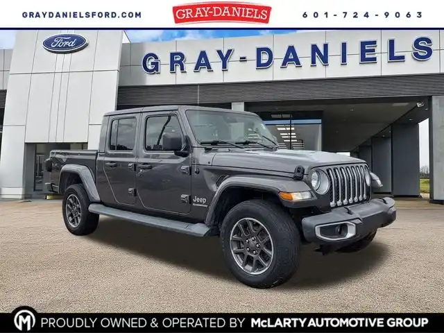 2021 Jeep Gladiator Overland's photo