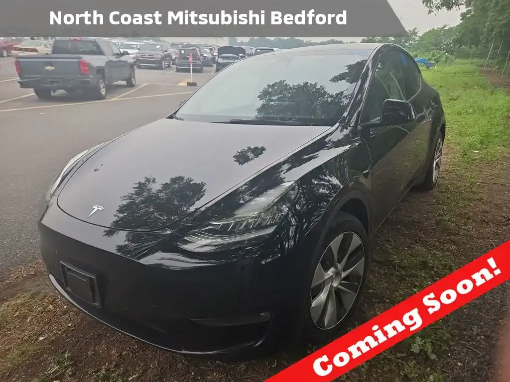 2022 Tesla Model Y Long Range Dual Motor All-Wheel Drive's photo