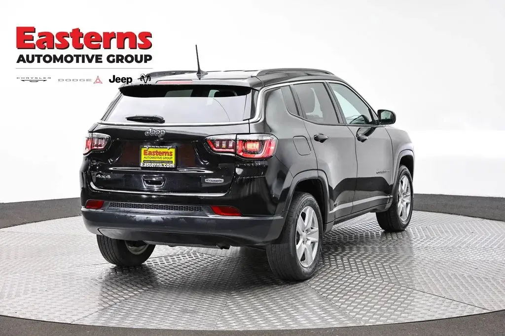 2022 Jeep Compass Latitude 4X4 photo 5