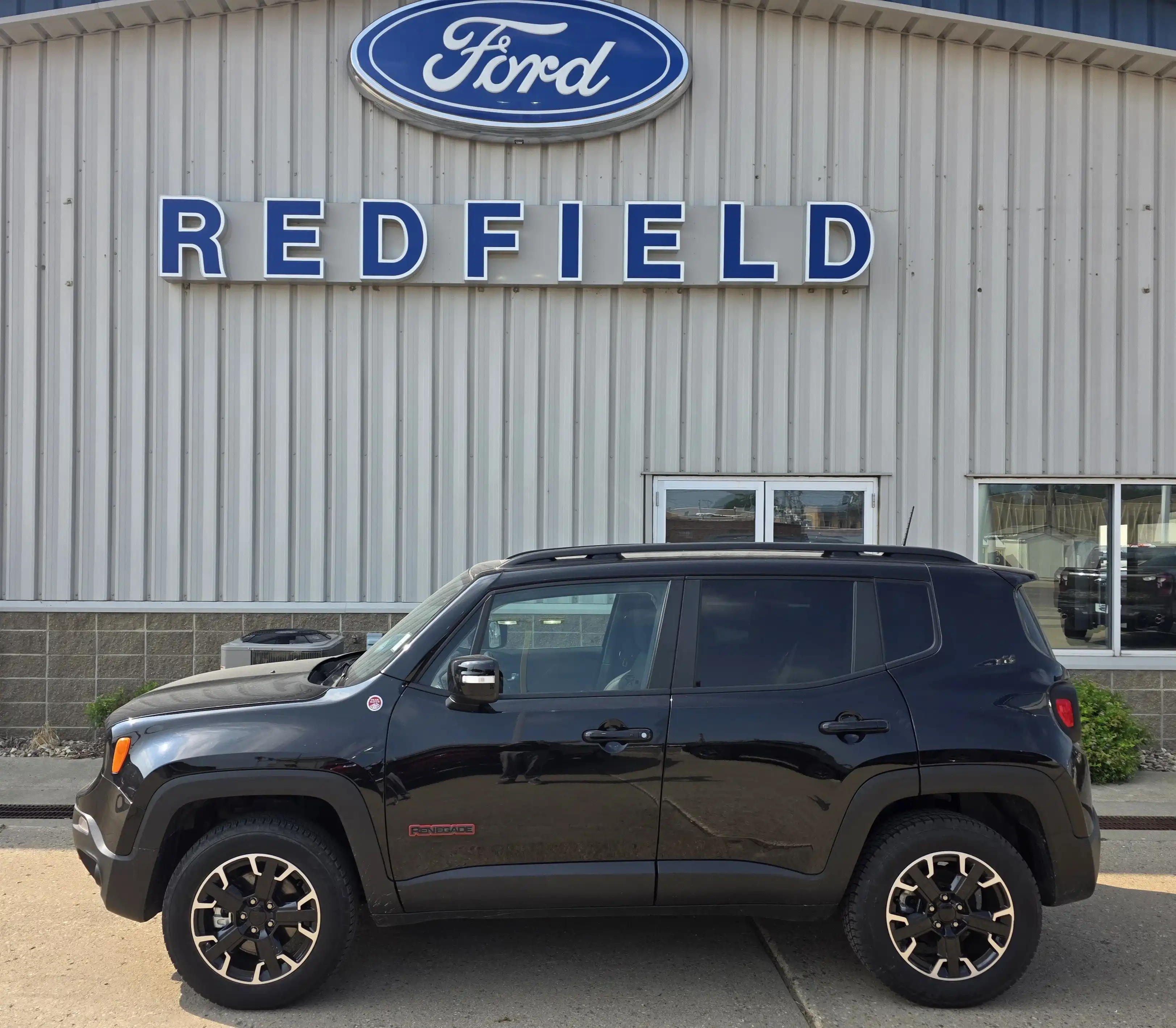 2023 Jeep Renegade Trailhawk 4x4's photo