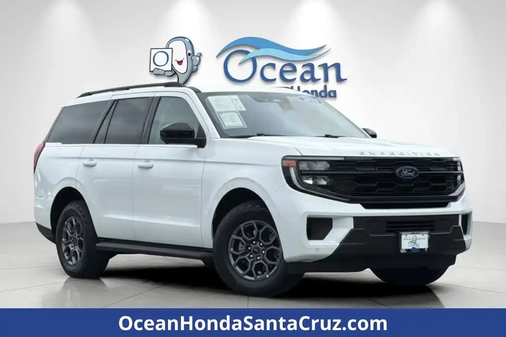 2025 Ford Expedition Active's photo