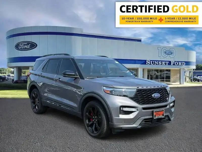 2022 Ford Explorer ST 4WD's photo