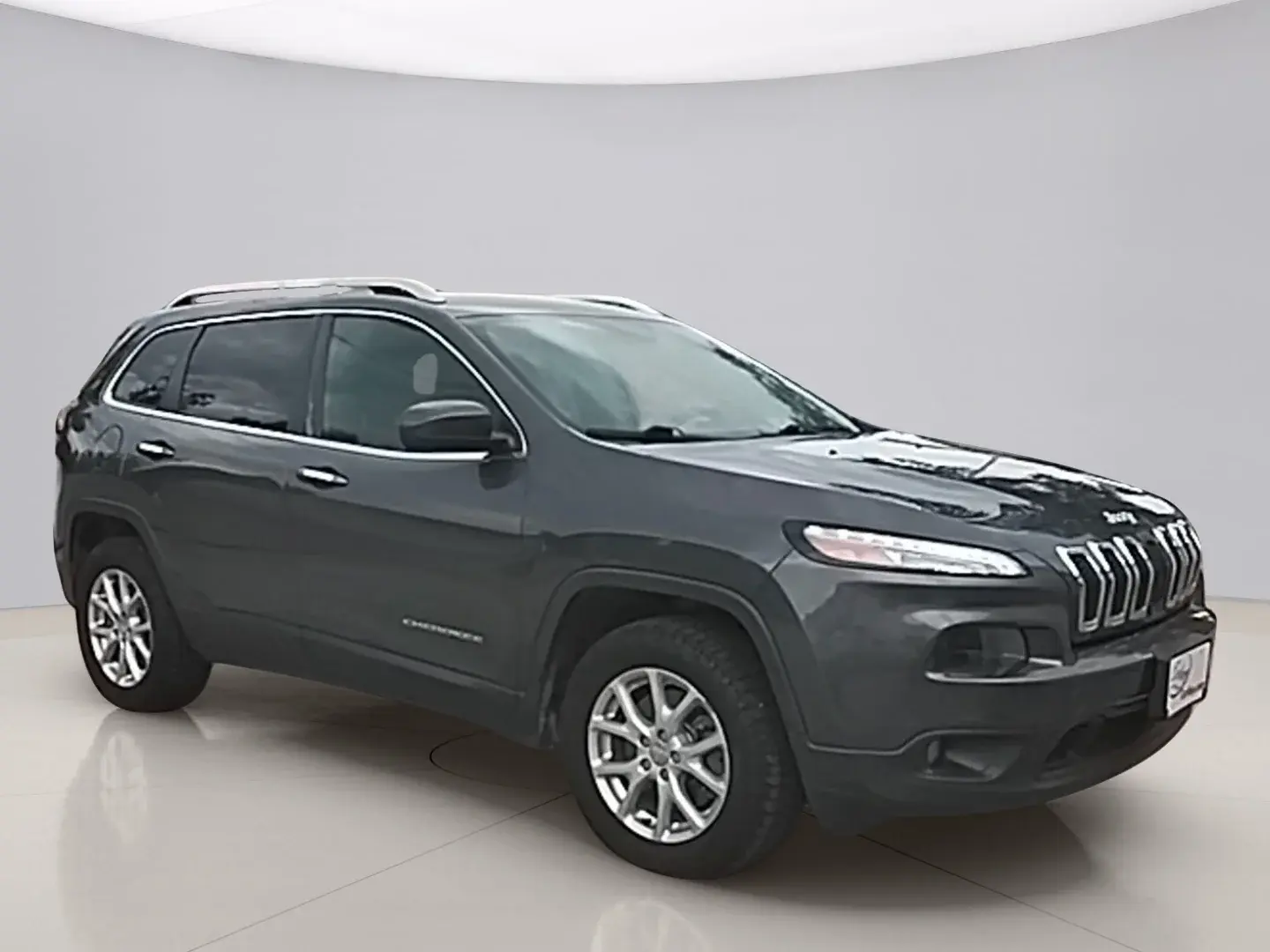 2014 Jeep Cherokee Latitude 4WD photo 3