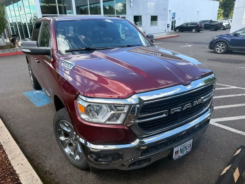2019 RAM 1500 Big Horn/Lone Star 4x4 Crew Cab 5'7's photo