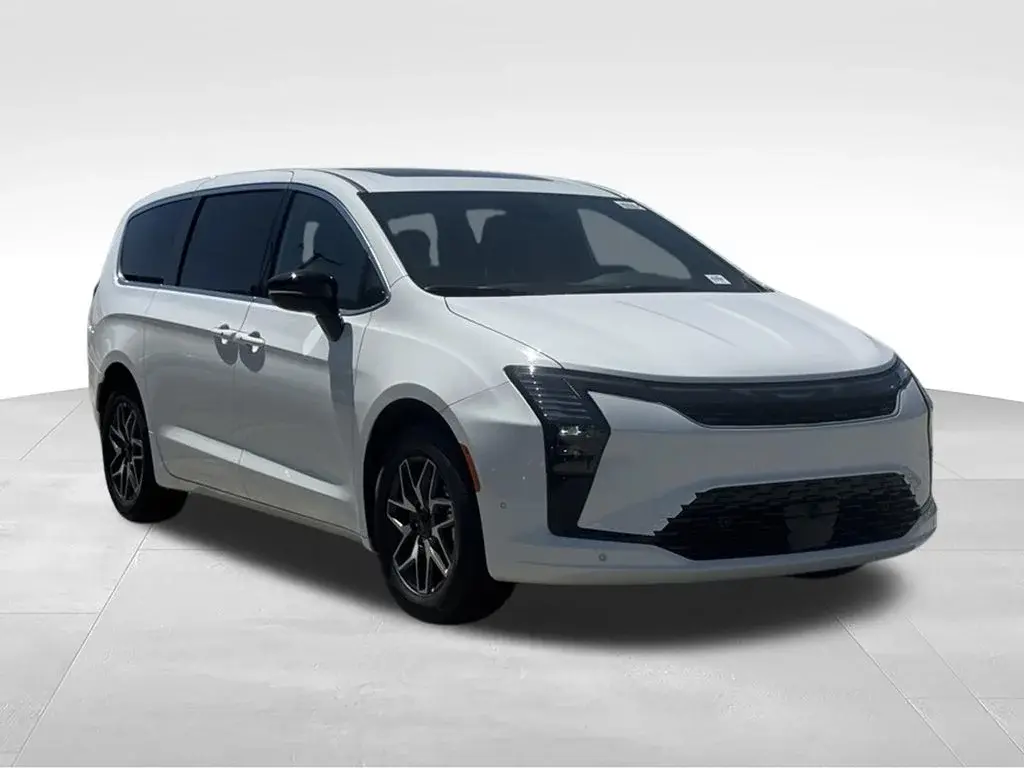2027 Chrysler Pacifica Limited photo 4