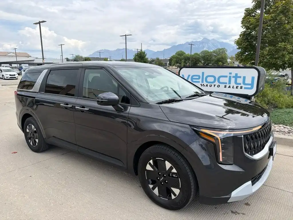 2026 Kia Sedona LXS HEV's photo