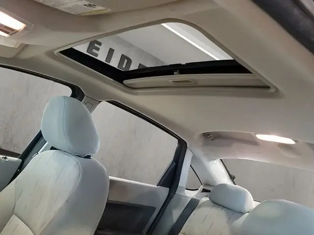 2010 Ford Focus SE photo 3