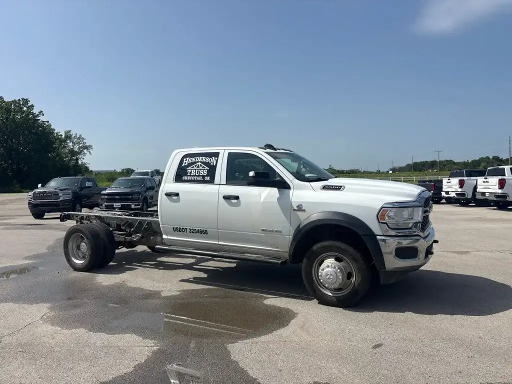 2022 RAM 5500 Tradesman 4X4 Crew Cab DRW 173" WB's photo