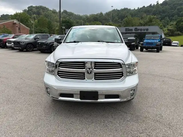 2018 RAM 1500 Big Horn 4x4 Crew Cab 5'7's photo