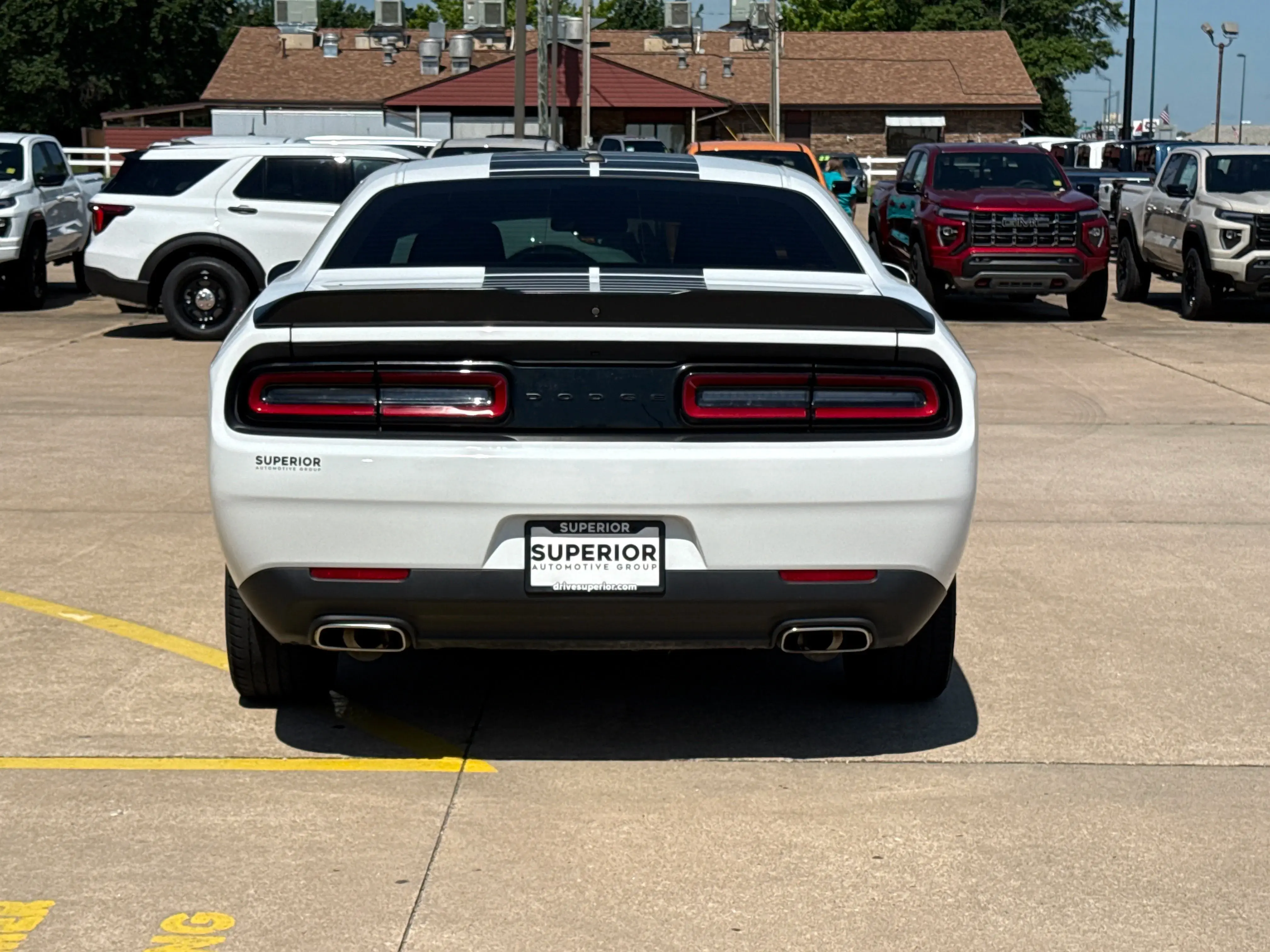 2023 Dodge Challenger SXT Auto photo 4