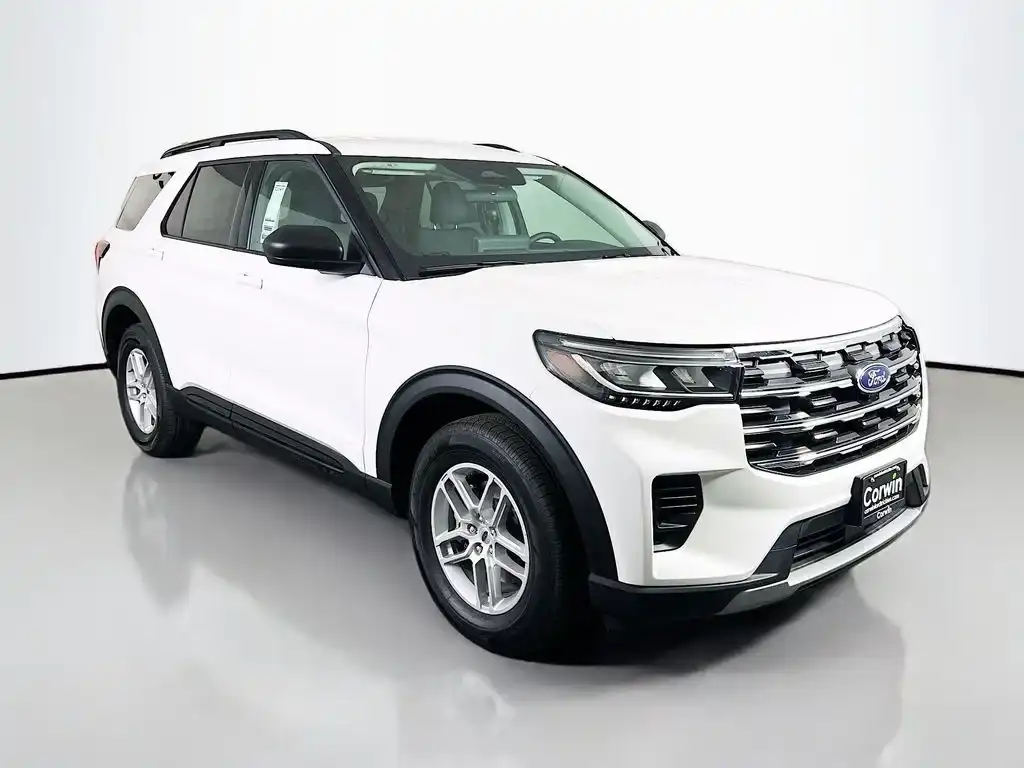 2026 Ford Explorer Active 4WD's photo