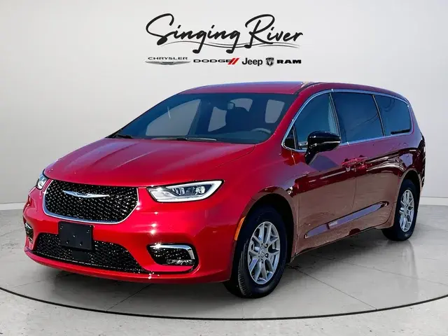2026 Chrysler Pacifica Select photo 3