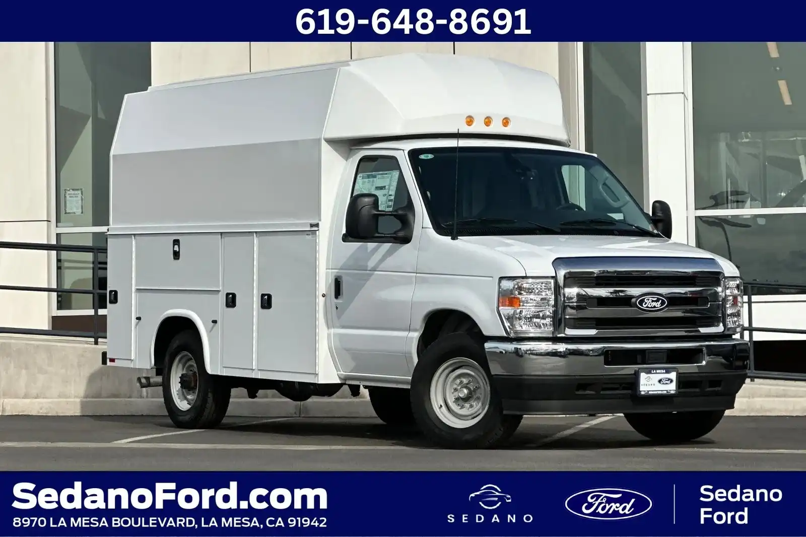 2026 Ford E-Series SRW E-350 Super Duty 138 in WB's photo