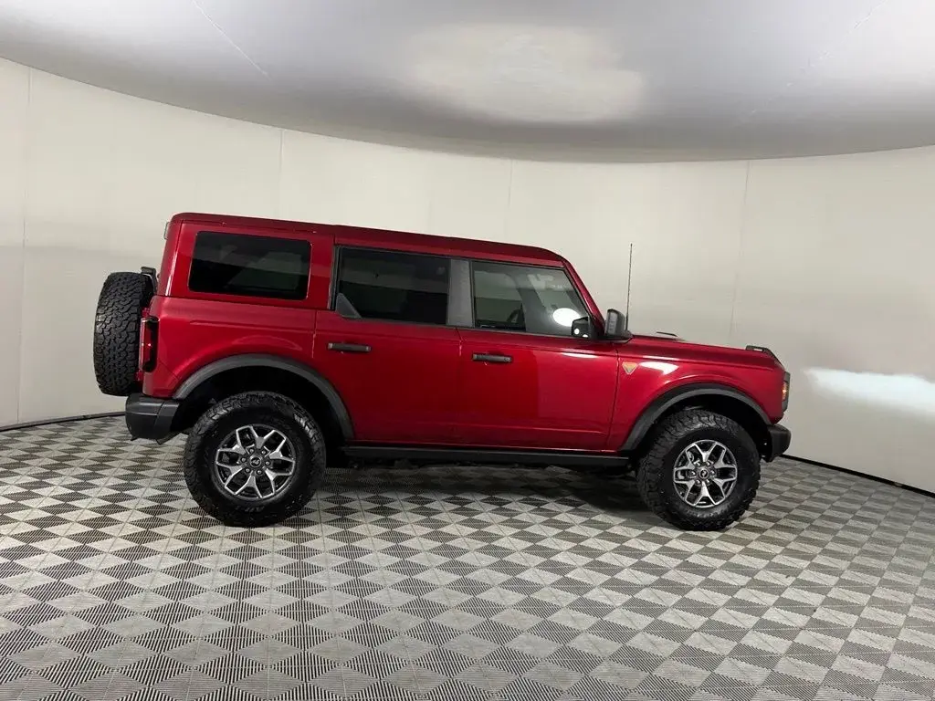 2025 Ford Bronco Badlands 4WD photo 5