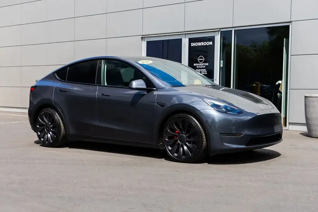 2022 Tesla Model Y Performance Dual Motor All-Wheel Drive's photo