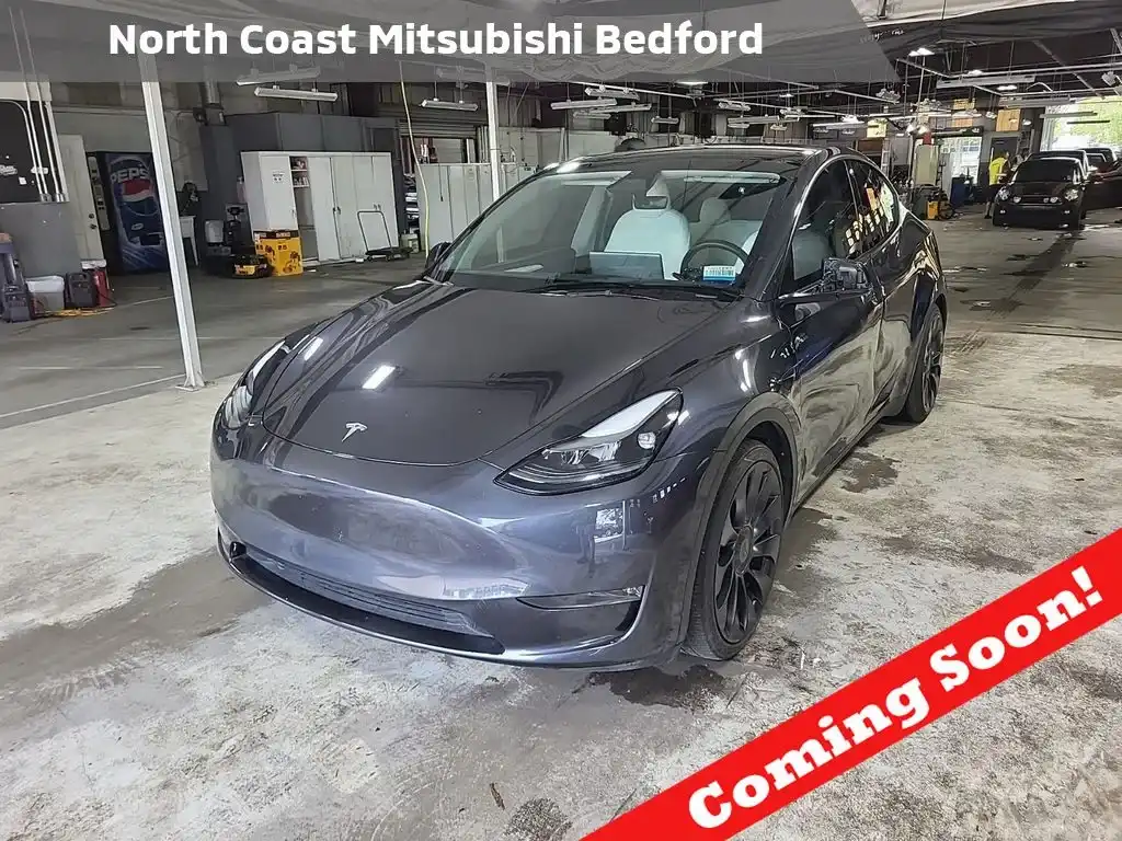 2025 Tesla Model Y Performance Dual Motor All-Wheel Drive's photo