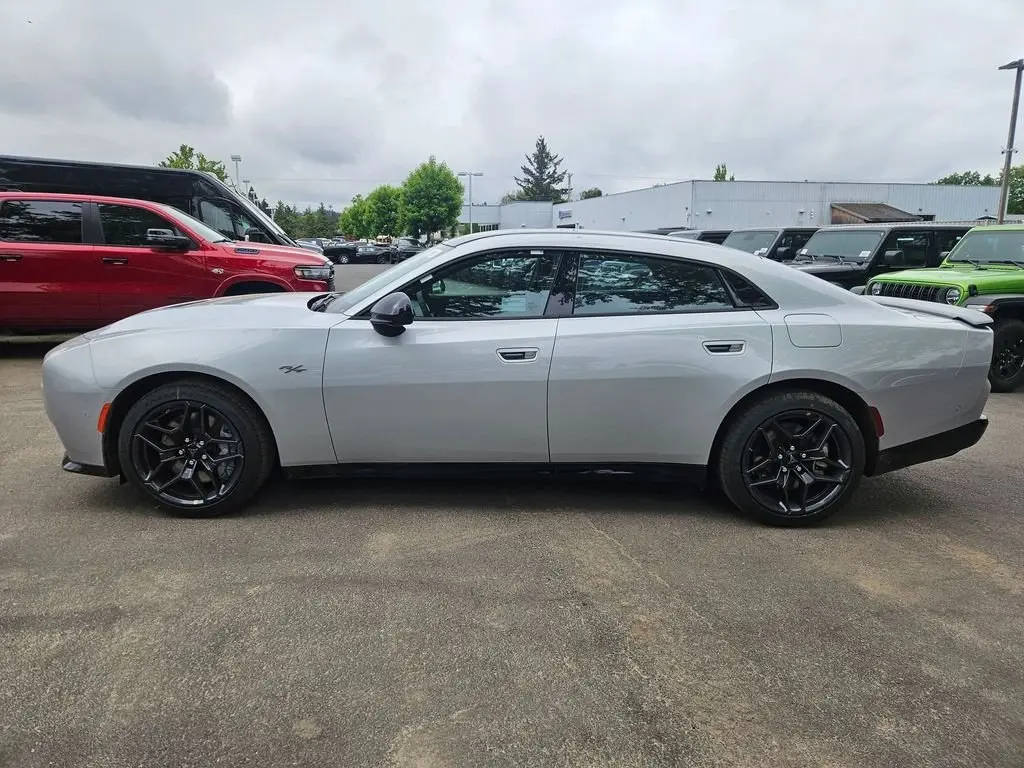 2026 Dodge Charger R/T Plus AWD photo 4