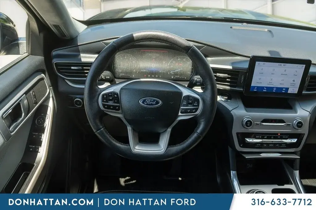 2023 Ford Explorer XLT 4WD photo 4
