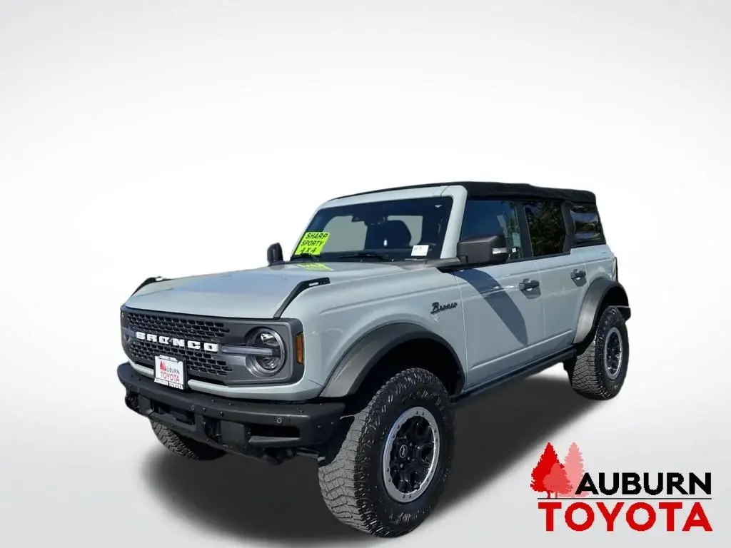 2021 Ford Bronco Badlands 4x4 photo 3