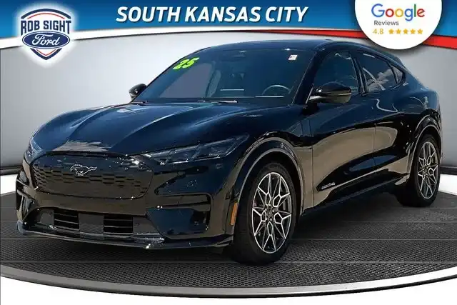 2025 Ford Mustang-Mach-e GT's photo