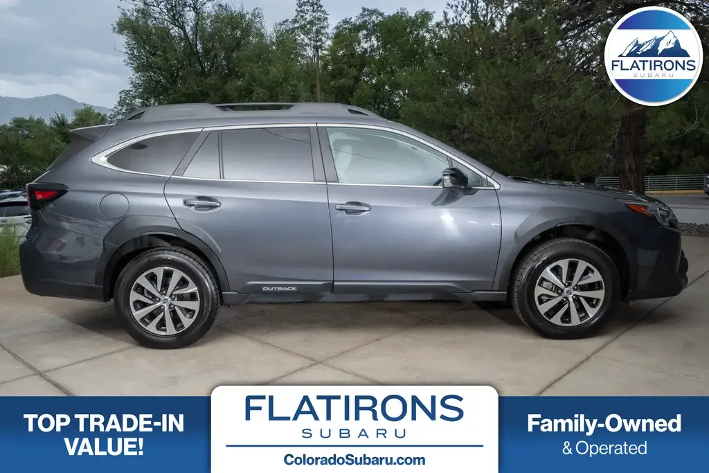 2023 Subaru Outback Premium photo 1