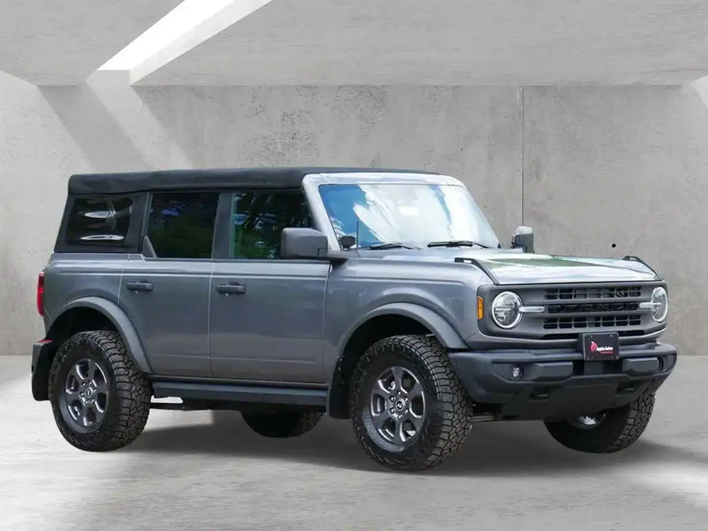 2022 Ford Bronco Base 4x4's photo