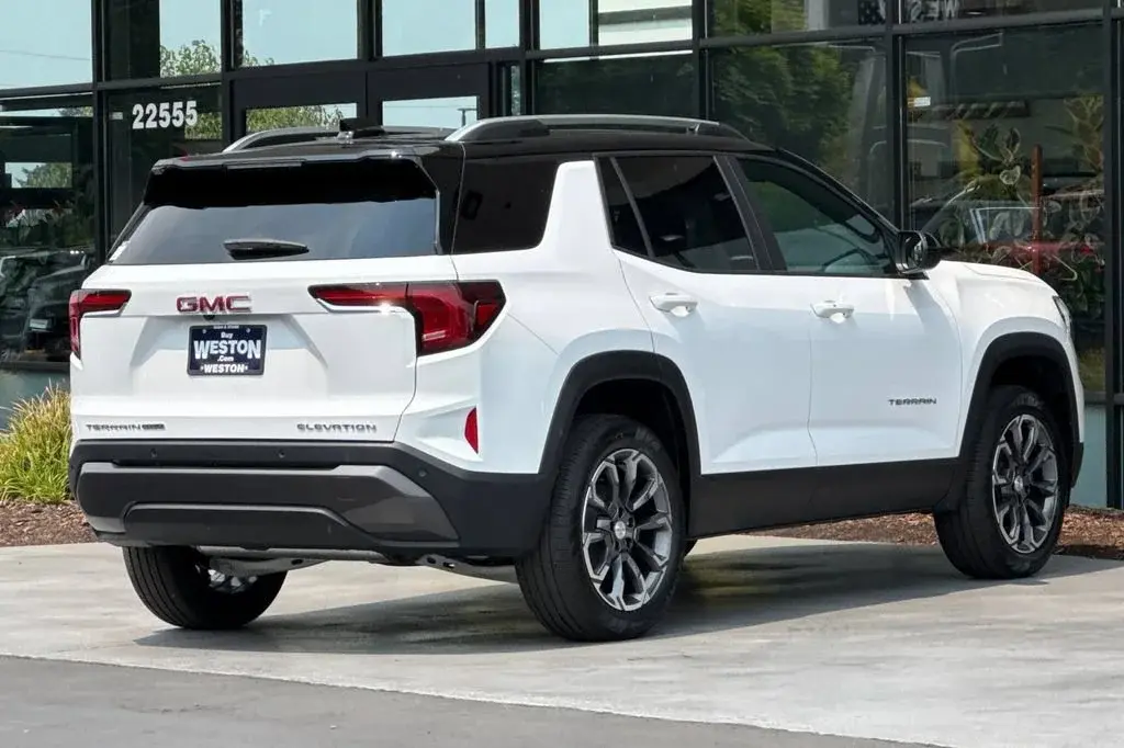 2027 GMC Terrain Elevation AWD photo 4