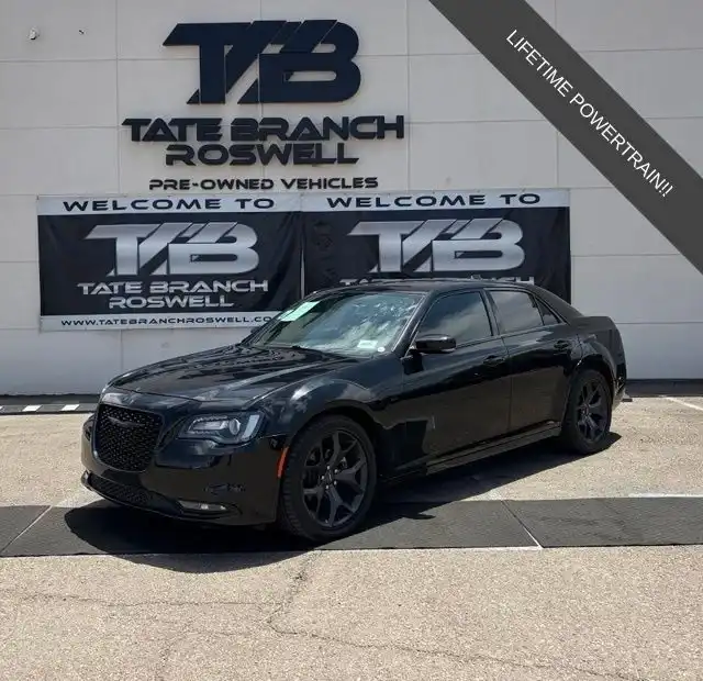 2023 Chrysler 300 S's photo