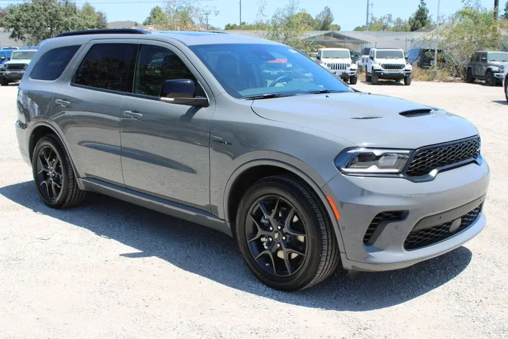 2026 Dodge Durango GT HEMI Plus V8 AWD photo 3