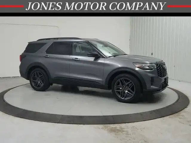 2025 Ford Explorer ST-LINE RWD (PL535)'s photo