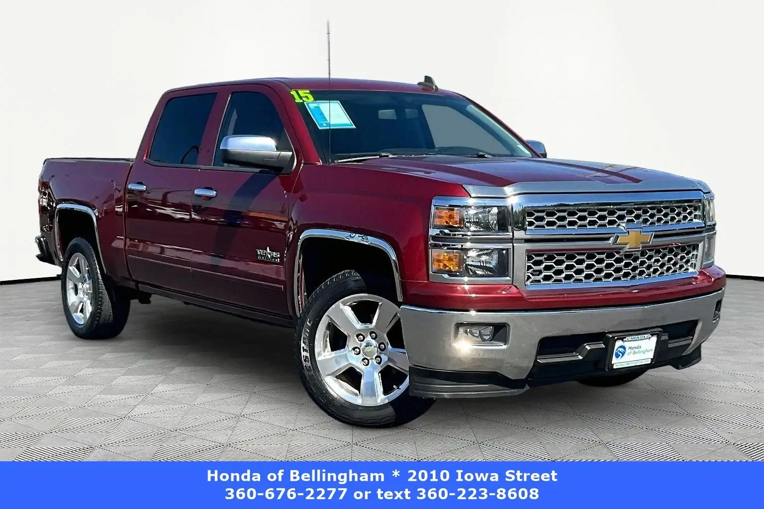 2015 Chevrolet Silverado 1500 LT Crew Cab Short Box photo 1