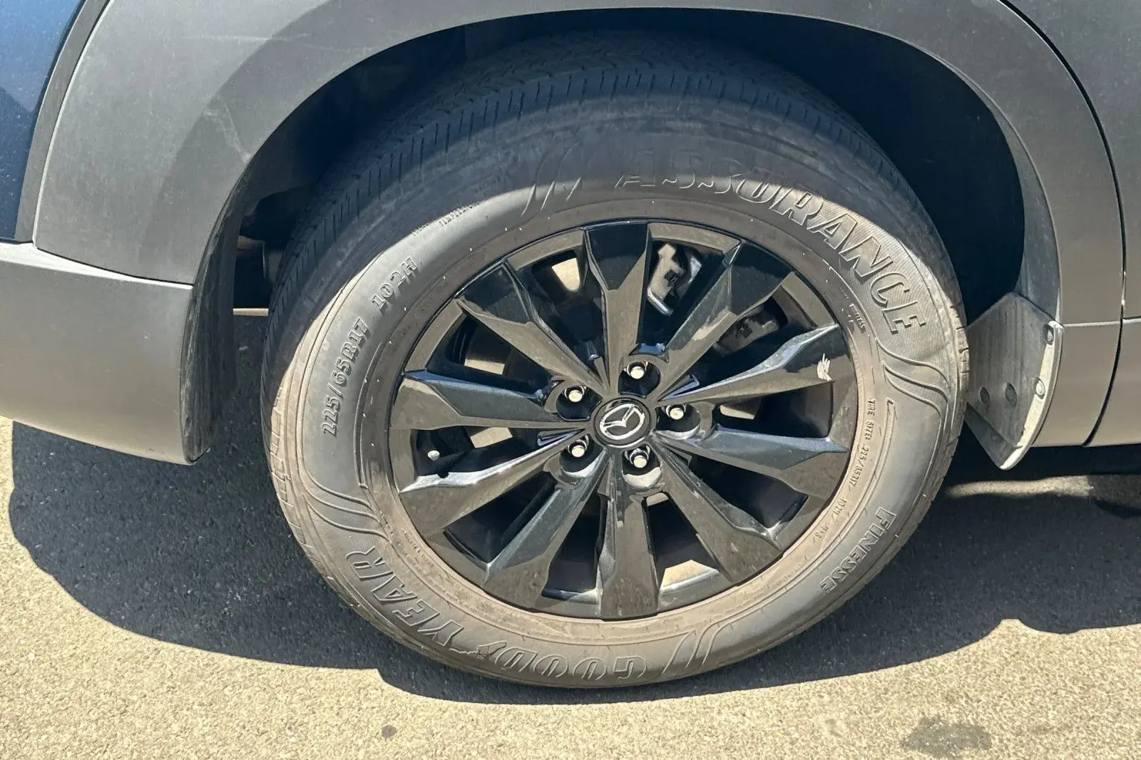 2025 Mazda CX-50 2.5 S Premium photo 4