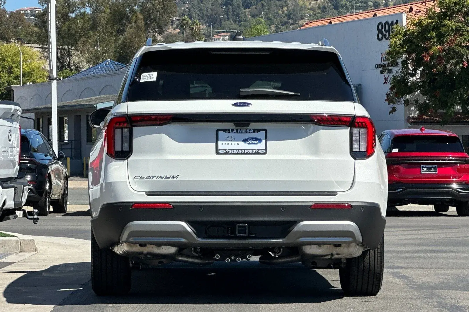 2026 Ford Explorer Platinum photo 4