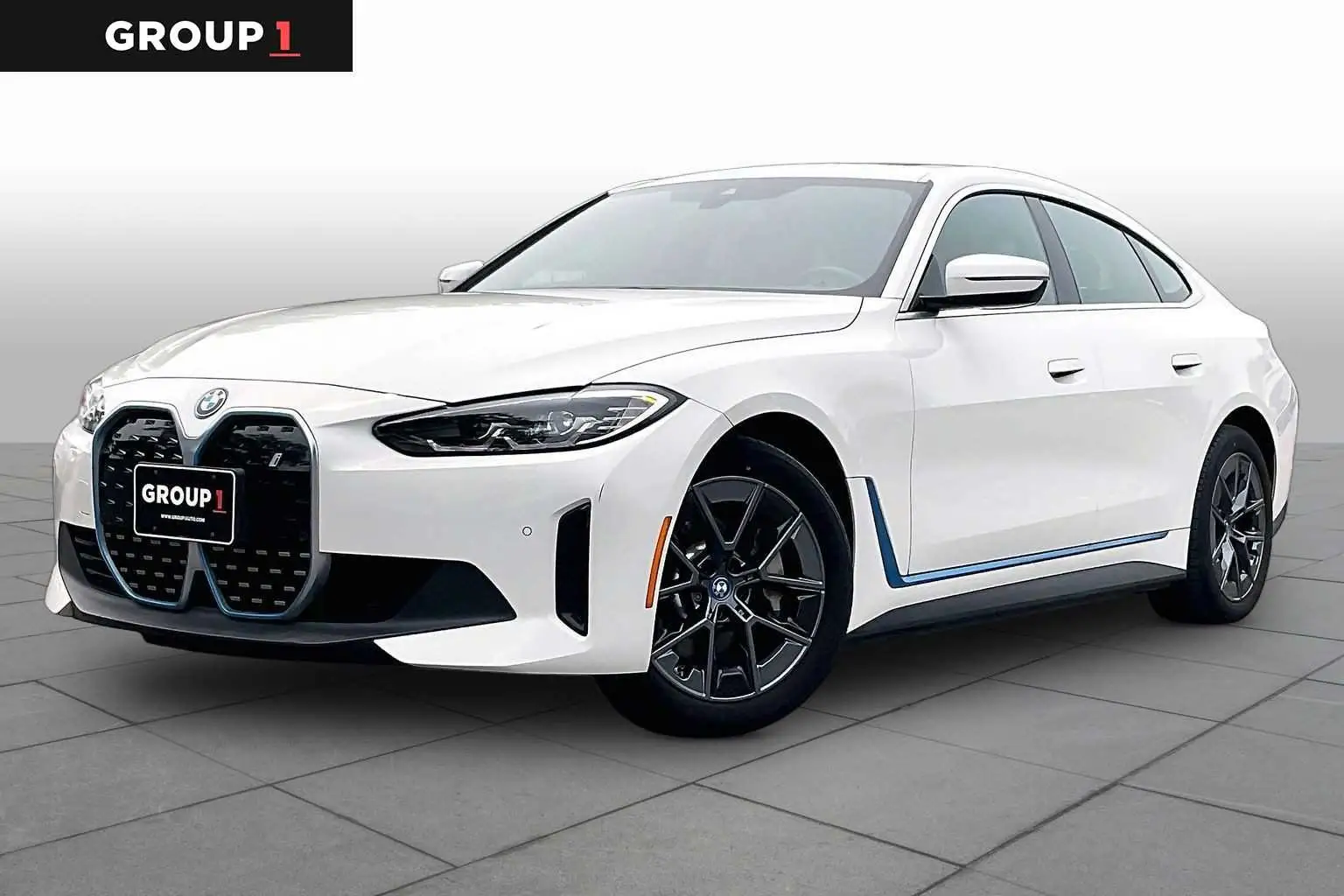 2023 BMW i4 eDrive40 photo 1