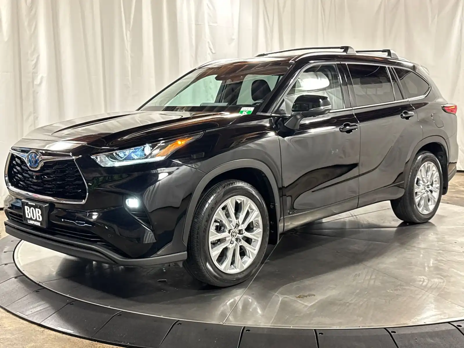 2023 Toyota Highlander Hybrid Limited AWD's photo