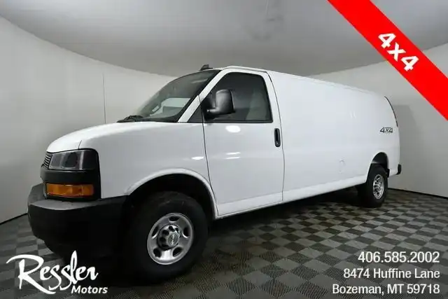 2025 Chevrolet Express 3500 Extended Work Van's photo