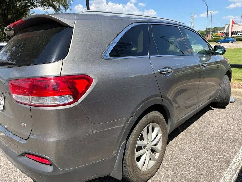 2016 Kia Sorento LX Auto photo 5