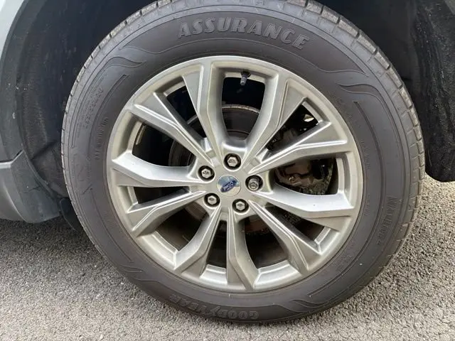 2021 Ford Explorer XLT 4WD photo 5